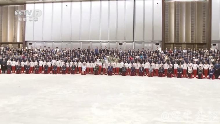 习近平接见全国群众体育先进单位、先进个人代表和全国体育系统先进集体、先进个人代表 习近平接见全国群众体育先进单位、先进个人代表和全国体育系统先进集体、先进个人代表