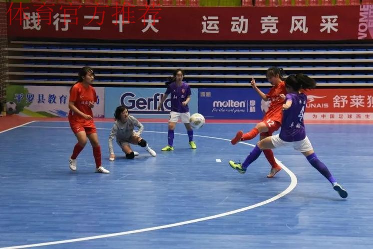 女五联赛平罗赛区开赛 千名观众齐庆足球盛宴 女五联赛平罗赛区开赛 千名观众齐庆足球盛宴